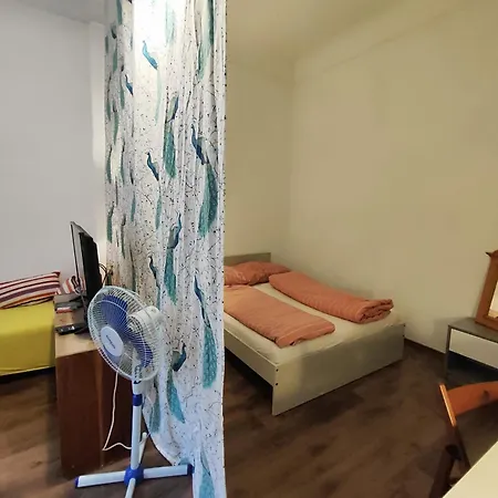 Charmhub Budapest: Your Stylish Sanctuary In The Heart Of The Gasthof *