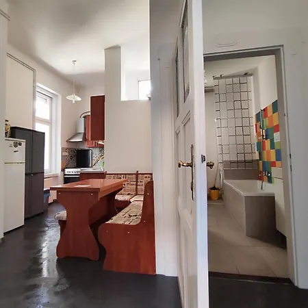 Charmhub Budapest: Your Stylish Sanctuary In The Heart Of The City Guest house Budapest